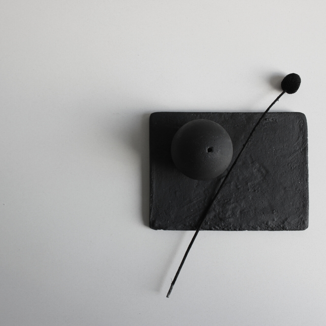 THE SPHERE STEM TRAY