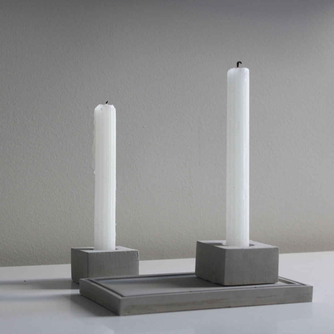 THE RECTANGULAR TRAY