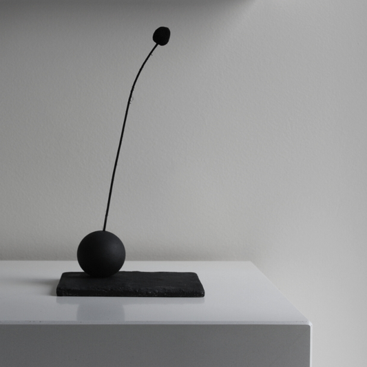 THE SPHERE STEM TRAY