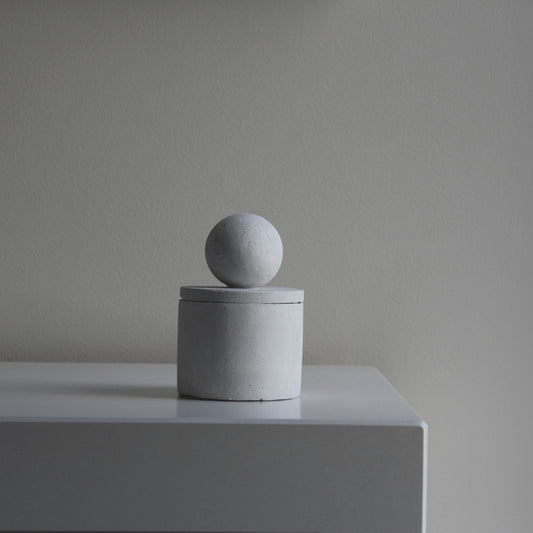 THE SPHERE CANDLE JAR (short)