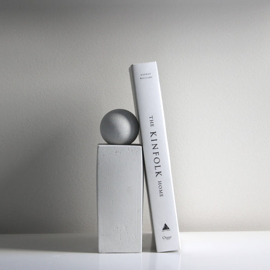 THE SPHERE TOP BOOKEND